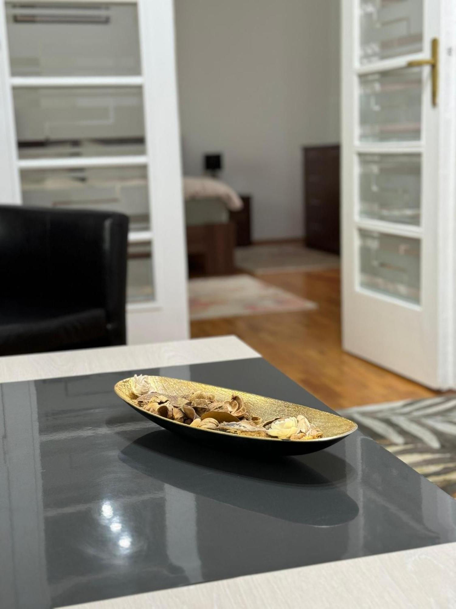 Apartament Victoria Timişoara Buitenkant foto